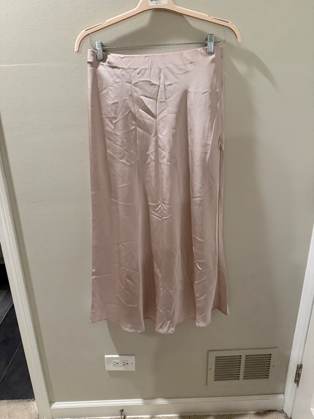 Old Navy Satin-Look Midi Skirt in Blush